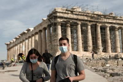 Μείωση 41,4% σε σύγκριση με το 2019 για τις ταξιδιωτικές εισπράξεις το 2021