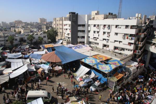 Eπιχείρηση του Iσραήλ κατά της Χαμάς στο μεγαλύτερο νοσοκομείο της Γάζας (βίντεο)