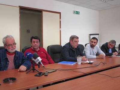 Καλαμάτα: Συγκέντρωση διαμαρτυρίας για τις διακοπές του ηλεκτρικού ρεύματος σε φτωχούς (βίντεο)