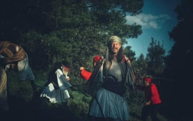 Προβολή του Νικηταρά σε μαθητές