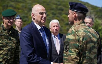 Δένδιας: Ευγνωμοσύνη για αυτούς που φυλάνε τα όρια της πατρίδας (Βίντεο)