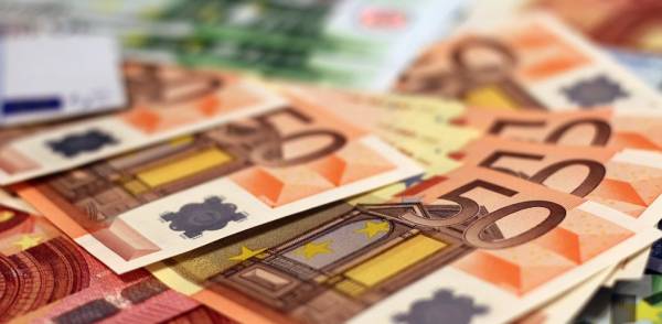 Επίδομα 534 ευρώ: Πληρωμή σήμερα Παρασκευή - Ποιοι είναι οι δικαιούχοι