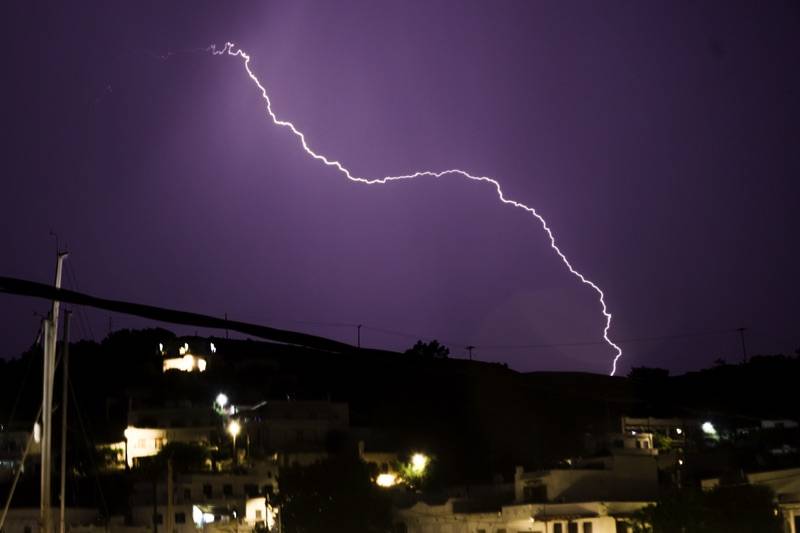 Μειωμένη υπήρξε η κεραυνική δραστηριότητα στην Ελλάδα το 2020