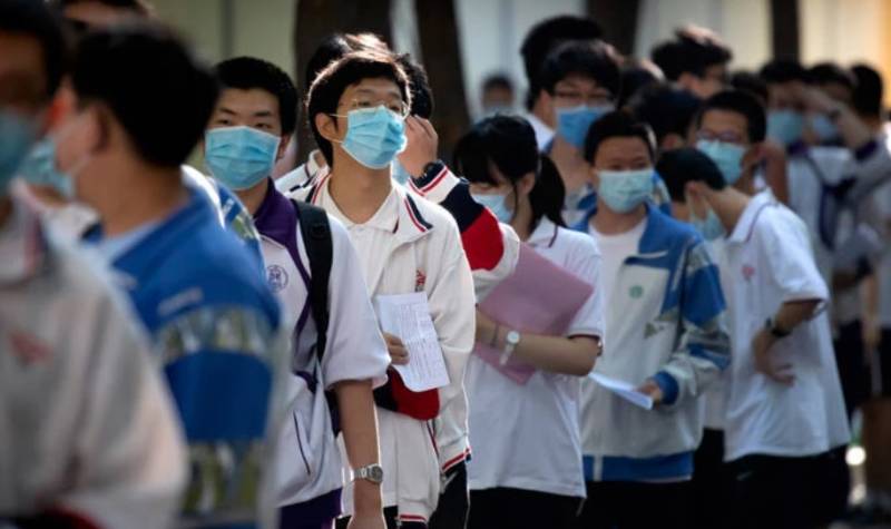Κίνα: Σφίγγει ο κλοιός γύρω από του ανεμβολίαστους