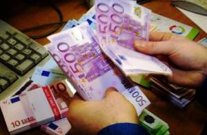Στα 4,7 δισ. ευρώ οι ληξιπρόθεσμες οφειλές του Δημοσίου