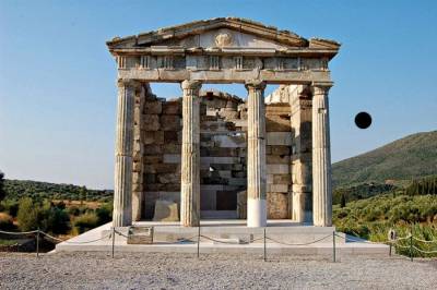 Ο Νίκος Μουρατίδης αποθεώνει το έργο Θέμελη στην Αρχαία Μεσσήνη