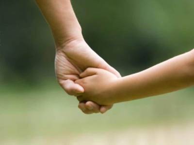 Ενίσχυση του θεσμού αναδοχής ανηλίκων από την Περιφέρεια Πελοποννήσου