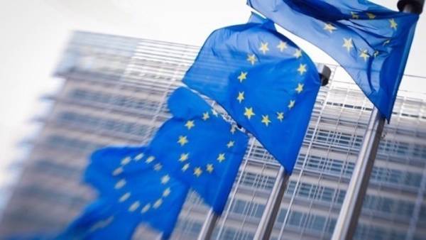 ΕΕ: Εγκρίθηκε η παροχή πρόσθετης συνδρομής 1 δισ. ευρώ στην Ουκρανία