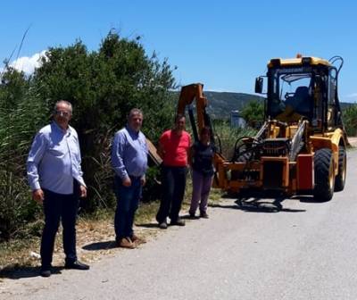 Καθαρίζουν ακτές στο Δήμο Πύλου - Νέστορος