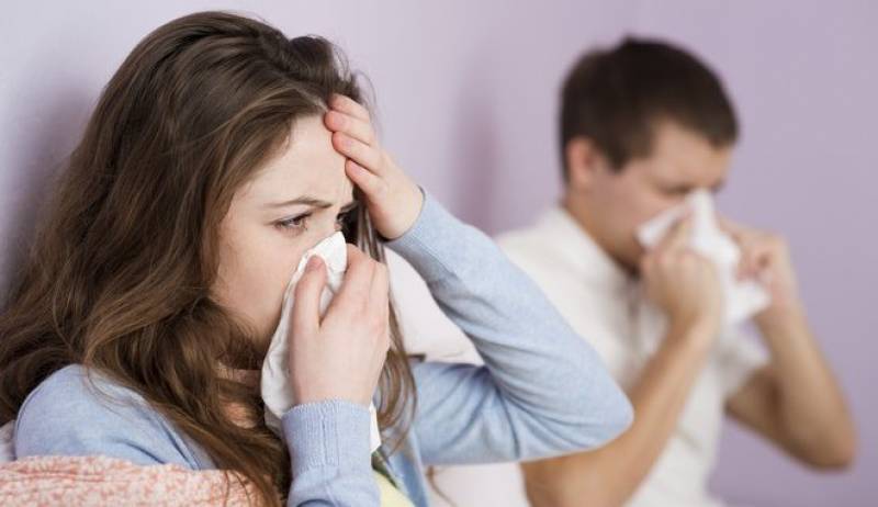 Γρίπη: Έξαρση του ιού - Πώς την ξεχωρίζετε από το κοινό κρυολόγημα