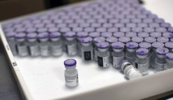 Εμβόλια για την Covid-19: Η ΕΕ παρατείνει τον έλεγχο των εξαγωγών ως τα τέλη Δεκεμβρίου