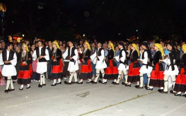 Διεθνές Φεστιβάλ παραδοσιακού χορού στην Κυπαρισσία
