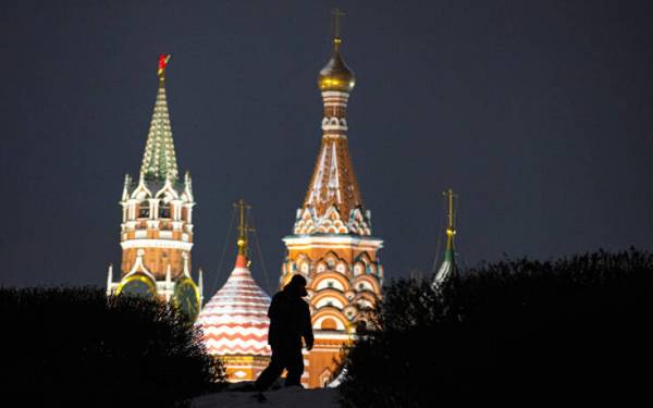 Ανοίγουν τα σχολεία στη Μόσχα - Παρατείνονται όλα τα άλλα μέτρα για τον κορονοϊό