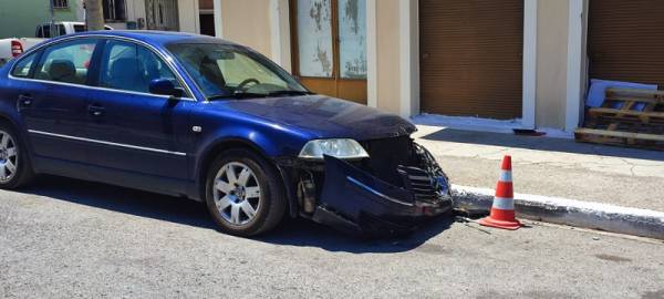 Κυπαρισσία: Ζημιές σε σταθμευμένο αυτοκίνητο - Λύθηκε το χειρόφρενο απορριμματοφόρου