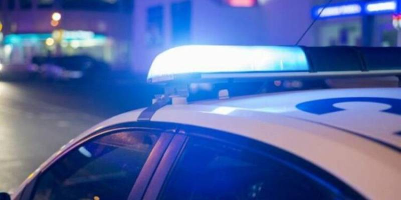 Ξυλοδαρμός μεταξύ νεαρών στην Κοζάνη - Εργαζόμενος σε καφέ επιτέθηκε στα αδέσποτα πλατείας