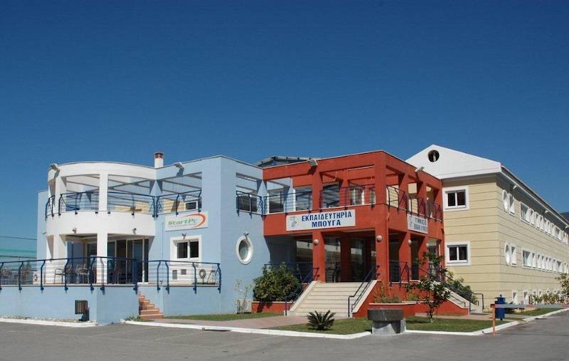 Χριστουγεννιάτικη γιορτή στα Εκπαιδευτήρια Μπουγά