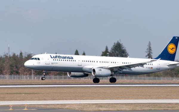 Lufthansa: Συμφωνία με το Βερολίνο για τη διάσωση της αεροπορικής εταιρίας
