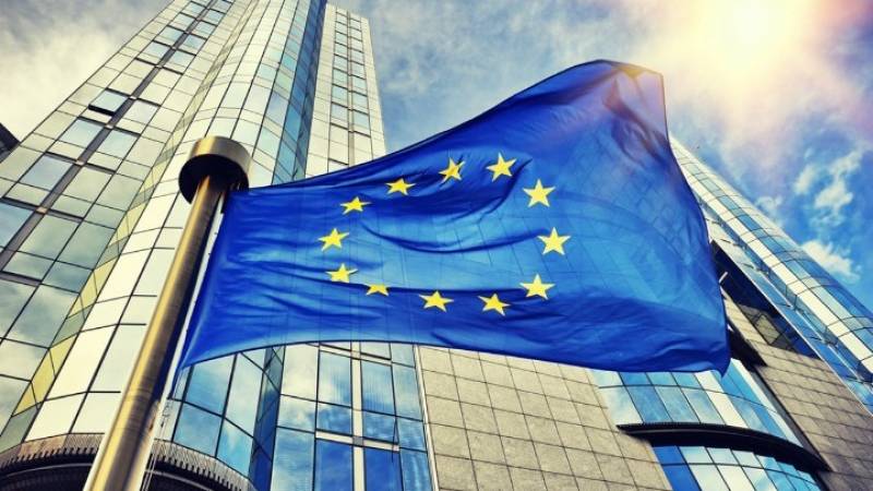 Ο εμπορικός πόλεμος παίρνει μορφή: Αντίποινα ΕΕ για τους δασμούς των ΗΠΑ
