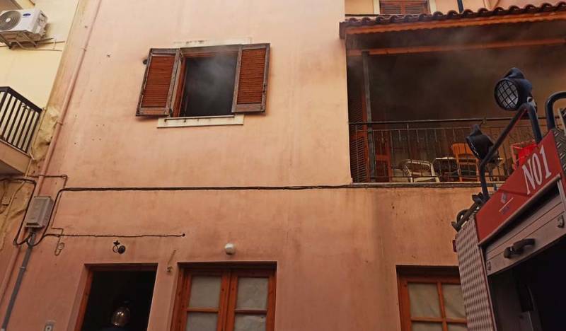 Πυρκαγιά σε διαμέρισμα στο Ιστορικό Κέντρο Καλαμάτας