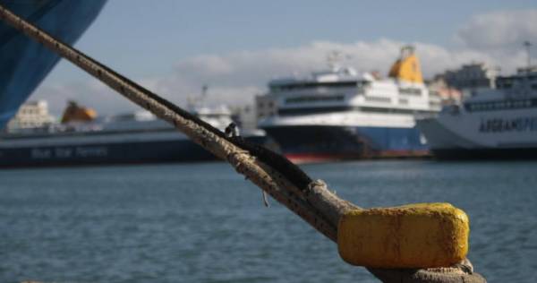 Ιόνιο: Δεμένα τα πλοία ανοιχτού τύπου στα λιμάνια λόγω ισχυρών ανέμων