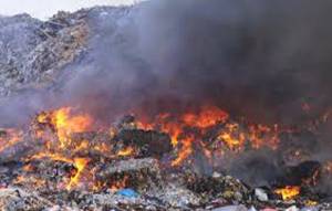Ευθύνες στην Περιφέρεια και το δήμο από το ΚΚΕ για την πυρκαγιά στη χωματερή
