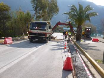 Τοποθετήθηκε αγωγός ομβρίων στη Ναυαρίνου