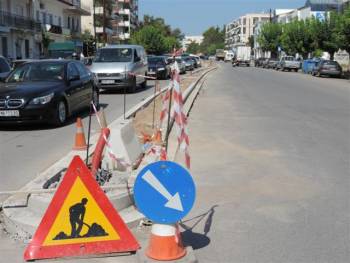 Προβληματική η κυκλοφορία σε τμήμα της οδού Κρήτης