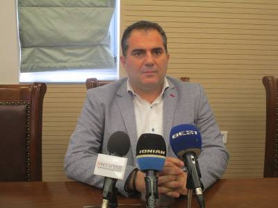 Καλαμάτα: Βασιλόπουλος για Ανοιχτό Θέατρο και φωτιστικά LED (βίντεο)