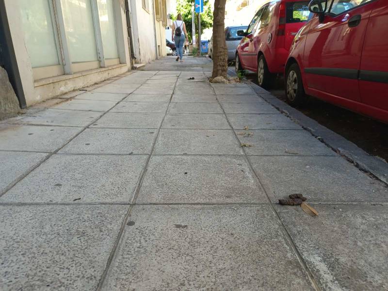 Εξακολουθούν να αδιαφορούν