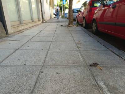Εξακολουθούν να αδιαφορούν