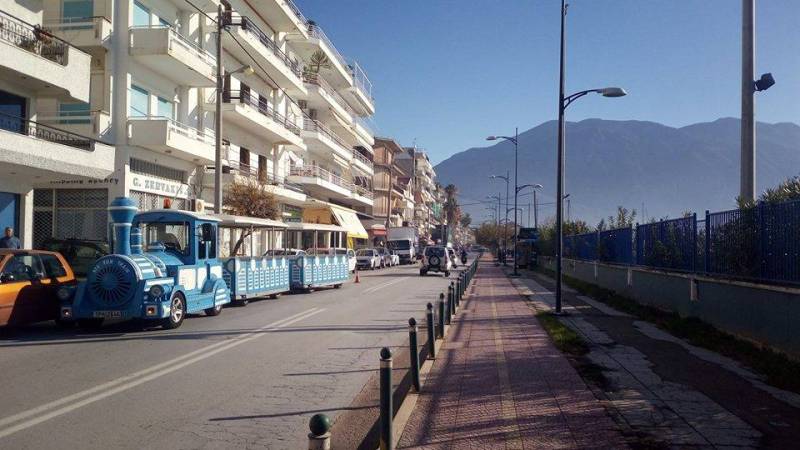 &quot;Καλαμάτα: Τουριστικό Τρενάκι: Ευκαιρίες και προκλήσεις για την πόλη μας&quot;