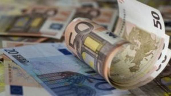 Η ασφαλιστική μεταρρύθμιση για τη νέα γενιά σε 14 ερωτήσεις και απαντήσεις
