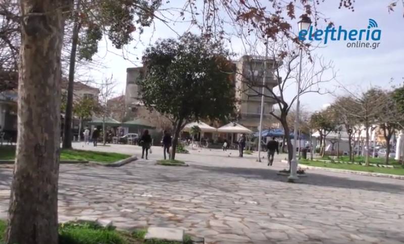&quot;Ιστορικές διαδρομές&quot; στην πλατεία Όθωνος στην Καλαμάτα (βίντεο)