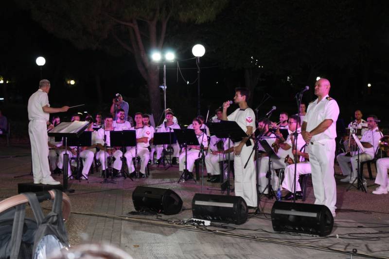 Ξεκίνησε το Αντάμωμα Φιλαρμονικών στην κεντρική πλατεία Μεσσήνης