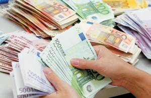 Εφοριακοί «ξέχασαν» να δικαιολογήσουν 640 χιλ.ευρώ