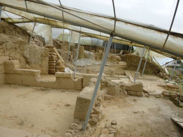 Aρχαία Θουρία: Ανθρωποι και μνημεία