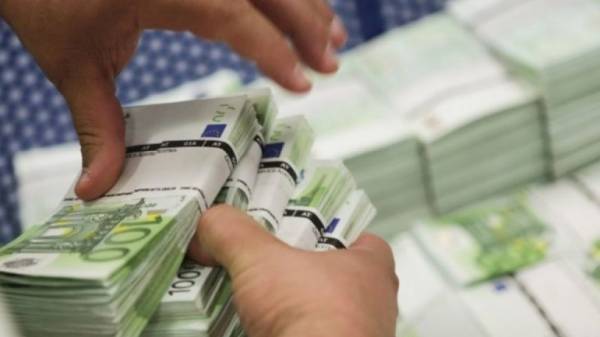 Στα 5,603 δισ. ευρώ υποχώρησαν τον Νοέμβριο οι οφειλές του Δημοσίου