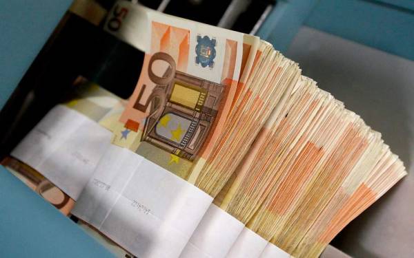 ΤτΕ: Αυξήθηκαν κατά 519 εκατ. ευρώ οι καταθέσεις τον Μάρτιο