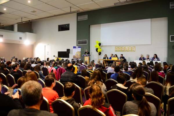 Καλαμάτα: 140 μαθητές στο διαγωνισμό ορθογραφίας στα αγγλικά