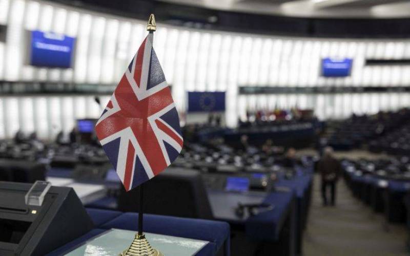 Το συμβιβαστικό σχέδιο των Τόρις για να λυθεί το αδιέξοδο στο Brexit