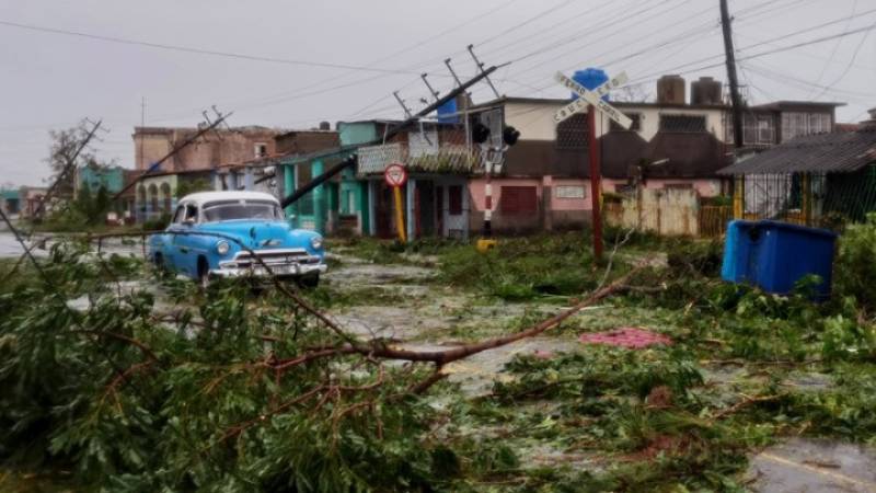 Χωρίς ρεύμα η Κούβα μετά το χτύπημα του κυκλώνα Ίαν (βίντεο)