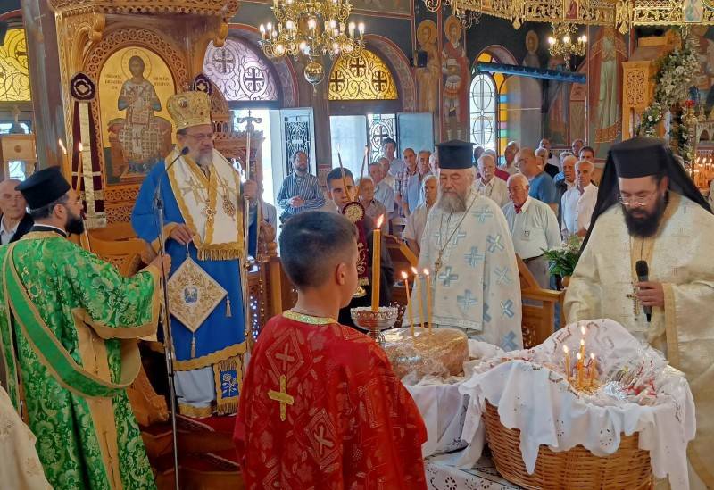 Η εορτή του Αγίου Πνεύματος τιμήθηκε στη Μητρόπολη Μεσσηνίας