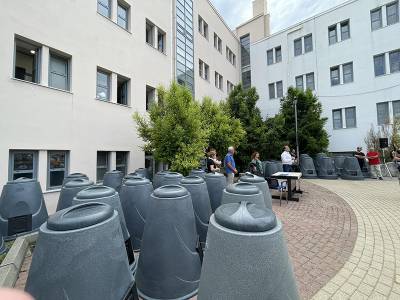 Συνεχίζεται η διανομή οικιακών κομποστοποιητών