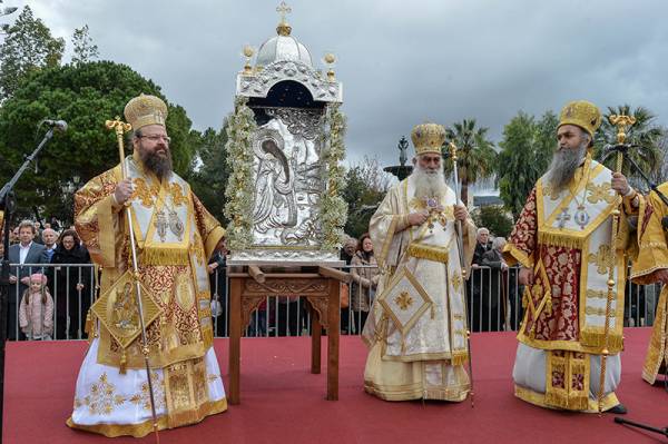 Πλήθος πιστών στον εορτασμό του Αγίου Χαραλάμπους στα Φιλιατρά (βίντεο-φωτογραφίες)