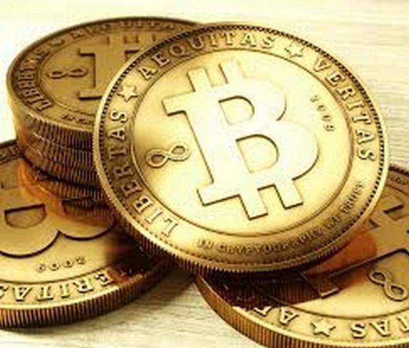 Σε χαμηλό εξαμήνου υποχώρησε η τιμή του bitcoin