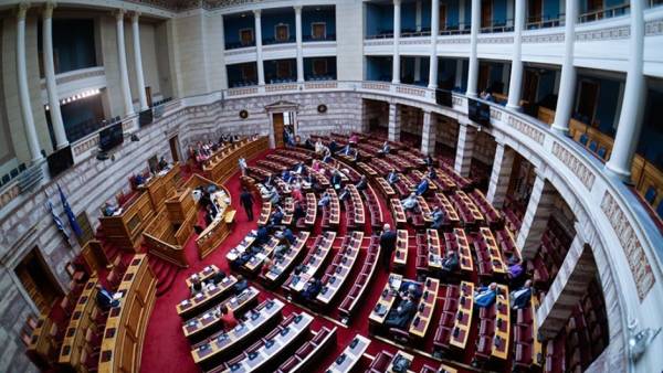 Βουλή: Ερώτηση 42 βουλευτών ΣΥΡΙΖΑ με την οποία ζητούν πλαφόν στην αύξηση του μισθώματος στη φοιτητική στέγη