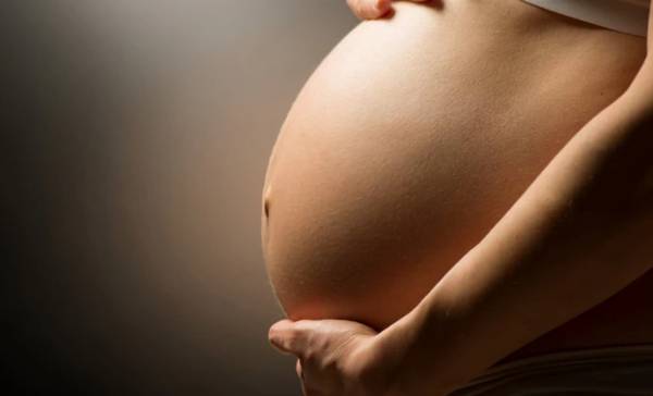 Τι συμβαίνει με τον κορονοϊό και τα έμβρυα - Στοιχεία από τις γεννήσεις στην Ελλάδα