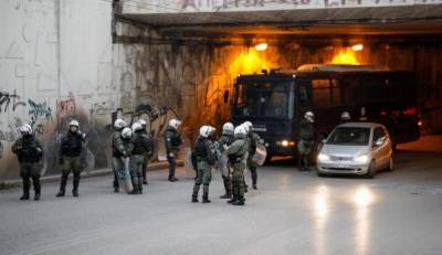 ΣΥΡΙΖΑ για Νέα Σμύρνη: &quot;Μητσοτάκης - Χρυσοχοΐδης έχουν ξεφύγει επικίνδυνα&quot;