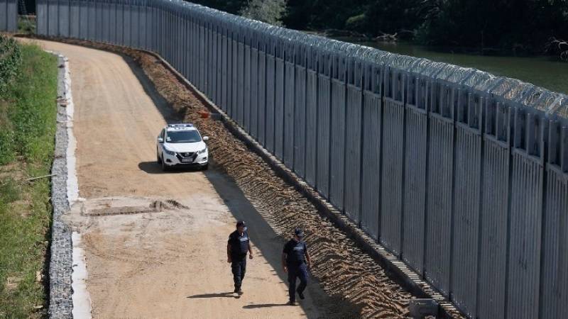 Έβρος: Προσήχθησαν πέντε αστυνομικοί - Εξετάζεται η εμπλοκή τους σε υπόθεση παράνομης μετανάστευσης