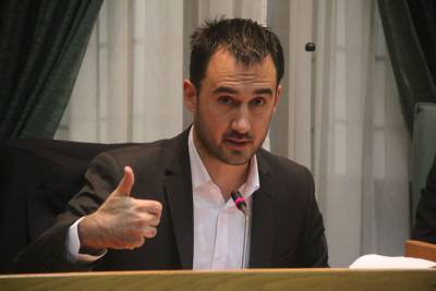 Εύσημα Καλογερόπουλου σε Χαρίτση